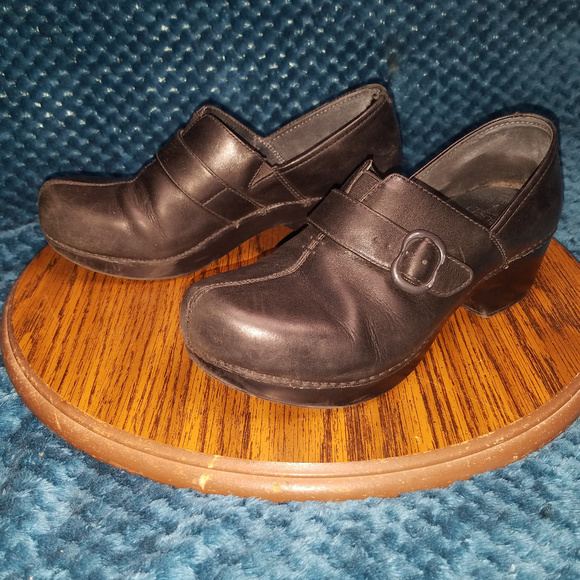 dansko clogs 37